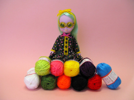 Embla with yarn